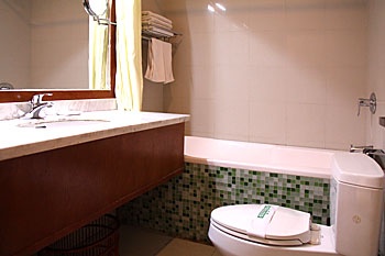Bathroom - Chaoyang Business Hotel