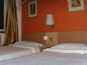 Standard Room - Beijing Joy Inn Hotel (Chongwenmen)