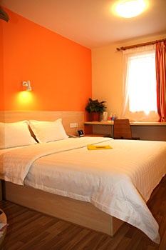 Classic King Room - 7 Days Inn(Headquarters Base Branch) Beijing