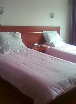 Guest Room - Yuncai Express Inn