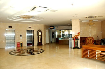 Lobby - Super 8 Beijing Majiapu Hotel