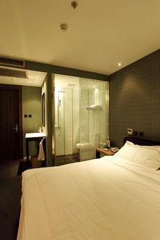 -- - Beijing Ziyouxing Fashion Hotel (Weigongcun)