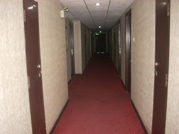  - Beijing Yi Xing Hotel