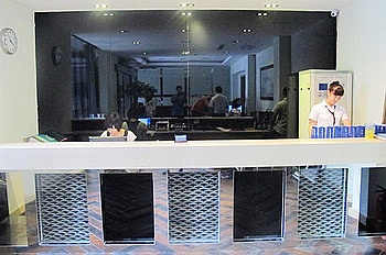 Reception Desk - Beijing Rong Feng Home Hotel Yuquan Road