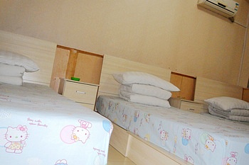 -- - Beijing Wai Hing Yuan Guest House