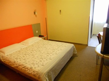  - Motel 168 (Shanghai Chifeng)