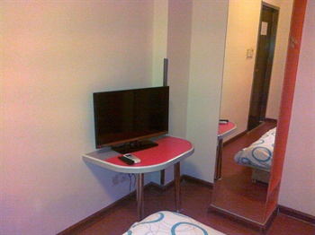  - Motel 168 (Shanghai Chifeng)