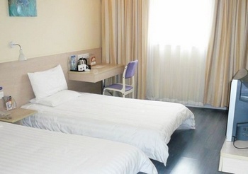 Twin Room - Hanting Express Inn(Shanghai Changfeng)