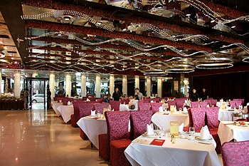 Restaurant - Yuns Paradise Hotel  