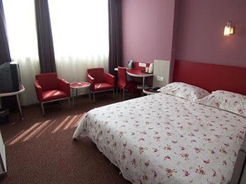  - Motel 168 (Shanghai Ganquan)