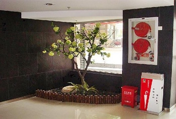  - Motel 168 Inn(Shanghai Sinan Road)