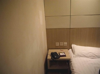  - Motel 168 Inn(Shanghai Sinan Road)