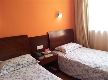  - Motel 168 (Shanghai Caoyang New Village) 