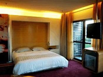  - Motel 268 (Hongqiao Development Inn) - Shanghai