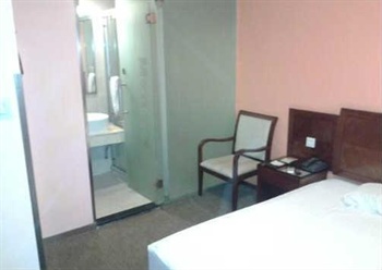  - Motel 168 (Shanghai Railway Inn)