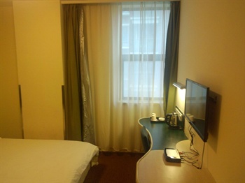  - Motel 168 (Shanghai LongWu Branch)