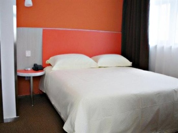  - Motel 168 (Shanghai LongWu Branch)