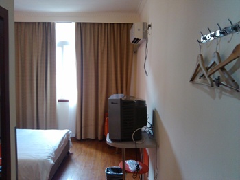  - Motel 168 (Shanghai Da Bai Shu Branch)