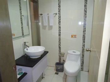  - Motel 168 (Yingchun Road)  Shanghai