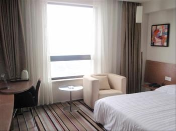 -- - Motel 168 (Shanghai Pudong Zhangjiang Road) 