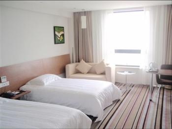 -- - Motel 168 (Shanghai Pudong Zhangjiang Road) 