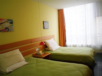  - Home Inn (Shanghai Bund )