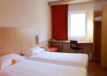  - Tianjin Tanggu Ibis Hotel