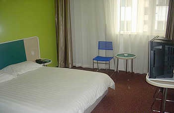 -- - Motel 168 Railway Station North Square - Tianjin