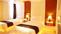 -- - Chongqing Swan City Hotel