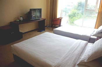  - Chongqing Ruiqi Business Hotel