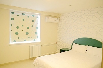 Guest Room - Qianlixing Shijiazhuang Railway Station