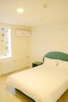 Guest Room - Qianlixing Shijiazhuang Railway Station