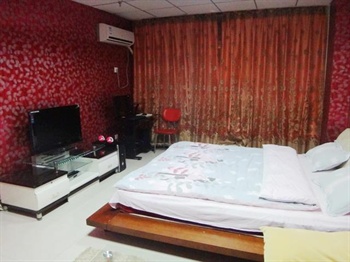  - Shijiazhuang Love Nest Theme Apartment Hotel