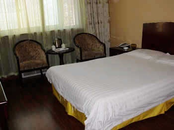 -- - Chengde Pudu Express Hotel Dongxing Road