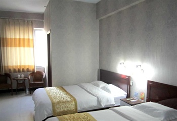  - Chengde Boxi Express Hotel