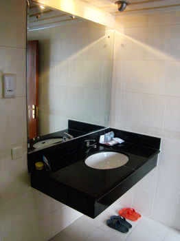 Bathroom - Shanxi Fangzhi Hotel  