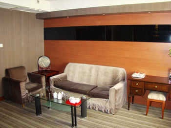 Living Room - Shanxi Fangzhi Hotel  