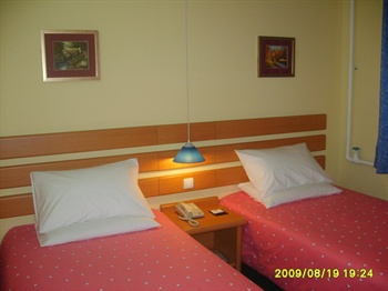  - Home Inn(Datong Yingbin Road)