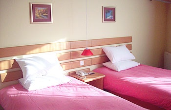 Guest Room - Home Inn (Huhot Dazhaosi)