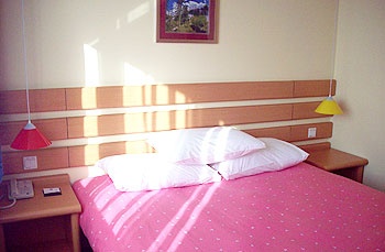 Guest Room - Home Inn (Huhot Dazhaosi)