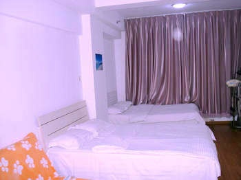 -- - Dalian Qicai Holiday Inn Baofa Golden Diamond