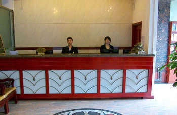 Reception Desk - GreenTree Inn Dalian Xi'an Road