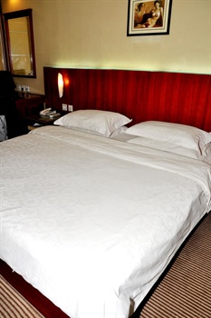  - Shenyang Jintaike Business Hotel