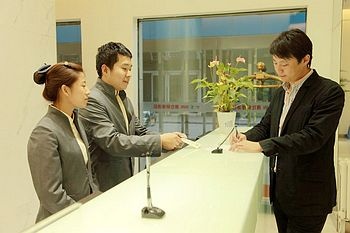 Reception Desk - Yes Inn - Shenyang