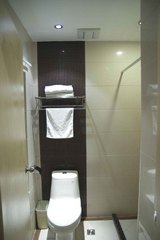 Bathroom - Jin Yang Hotel Bayunquan - Yingkou