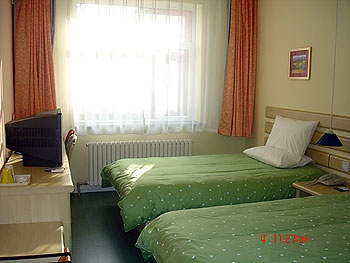 Standard Room - Home Inn (Changchun Dajing Road)