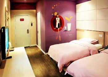 -- - Changchun Coloured glaze time Hotel Kaixuan Road