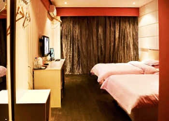 -- - Changchun Coloured glaze time Hotel Kaixuan Road