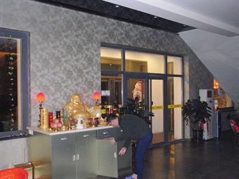  - Changchun Lijin Fashion Hotel