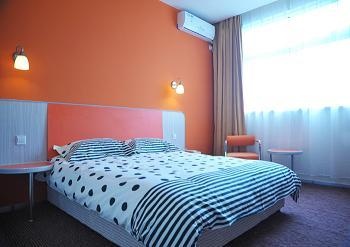  - Motel168 Inn (Nanjing He Yan Road)